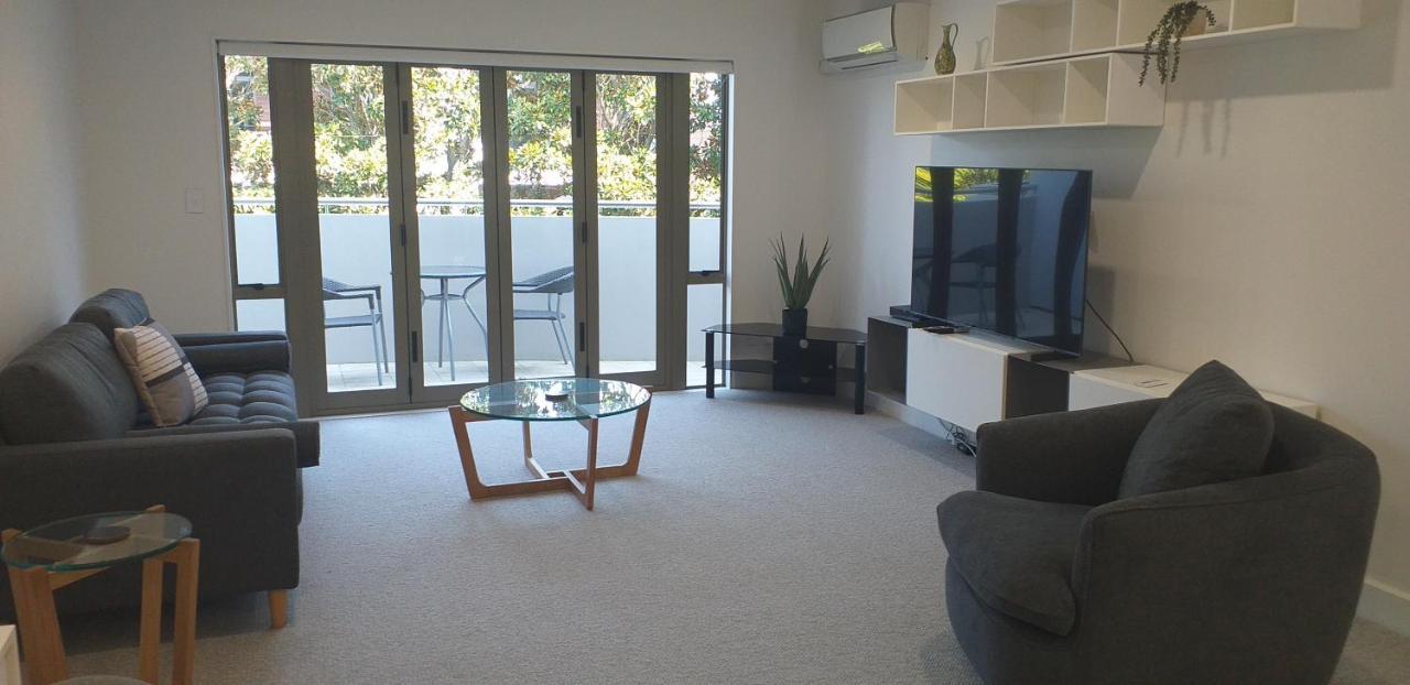 Apartment Twelve Lago Lago Taupo Exterior foto